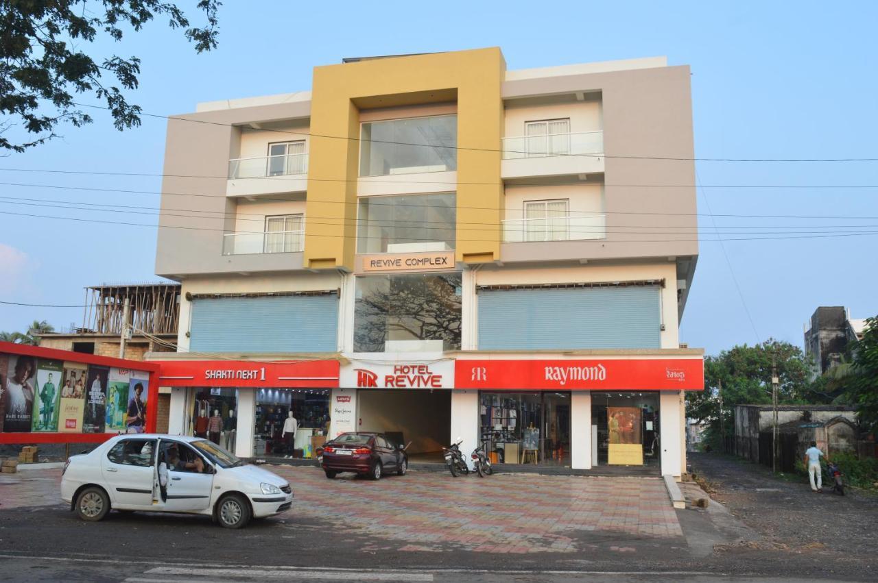 Hotel Revive Veraval Extérieur photo